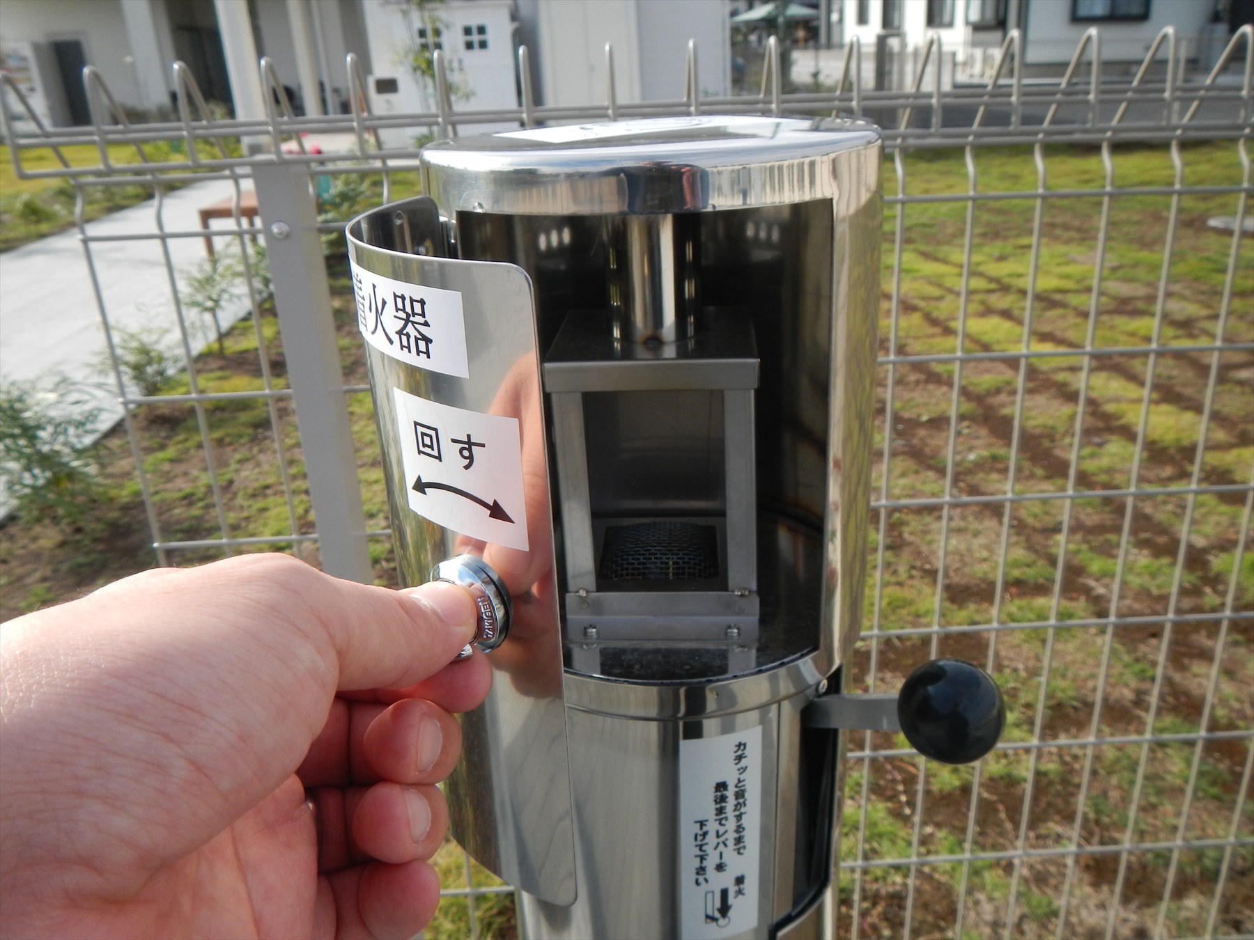 久喜清久霊園の線香着火器 霊園とお墓のはなし